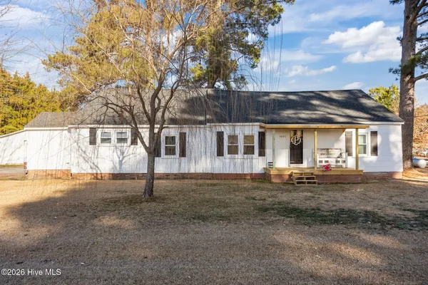 $295,000 | 5947 Elks Road, Grimesland, NC 27837