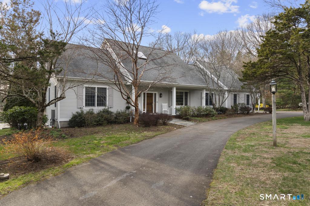 14 Cleft Rock Road Woodbridge, CT 06525 - Photo 2 of 40 Front of the house
