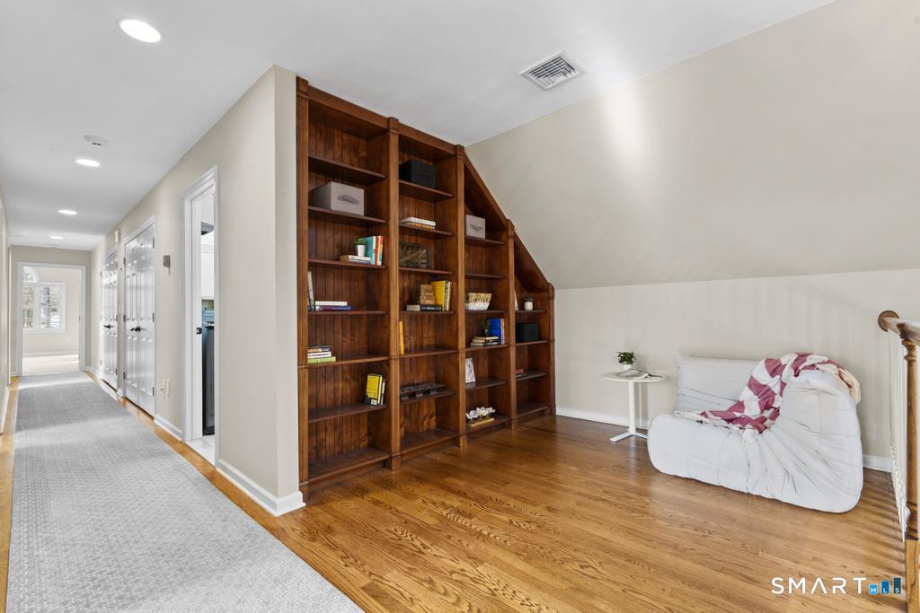 14 Cleft Rock Road Woodbridge, CT 06525 - Photo 23 of 40