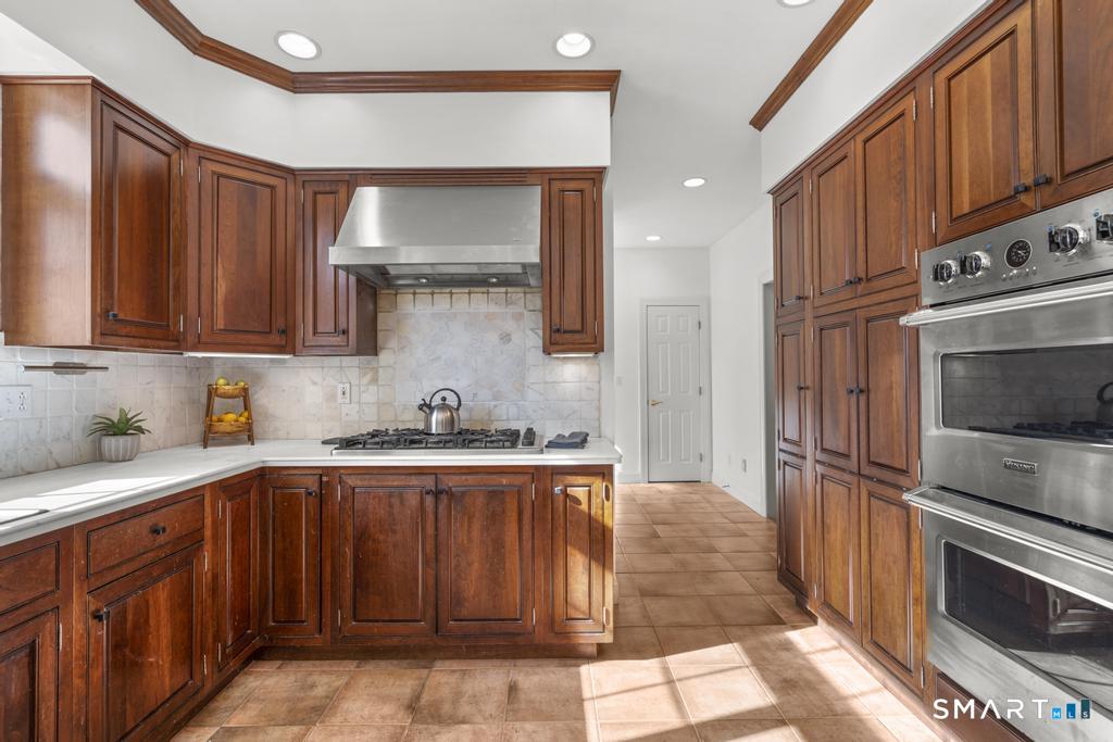 14 Cleft Rock Road Woodbridge, CT 06525 - Photo 6 of 40 Kitchen