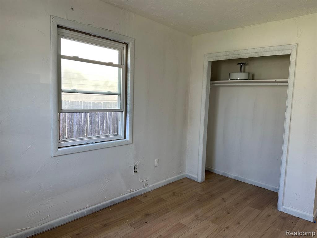667 Heights Road Lake Orion, MI 48362 - Photo 9 of 16