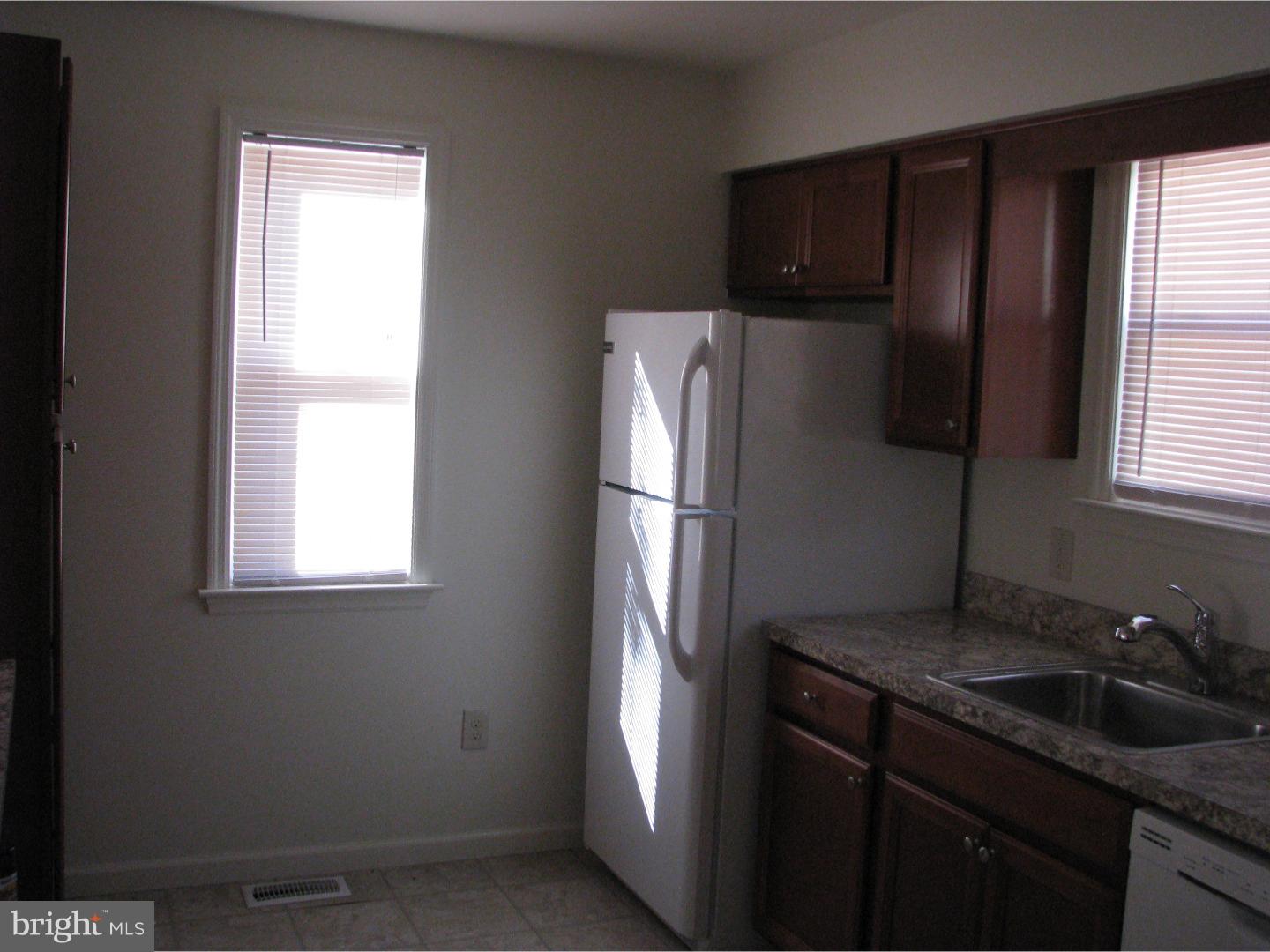 9 Cottage Gate Road Sicklerville, NJ 08081 - Photo 7 of 23 Unit #1