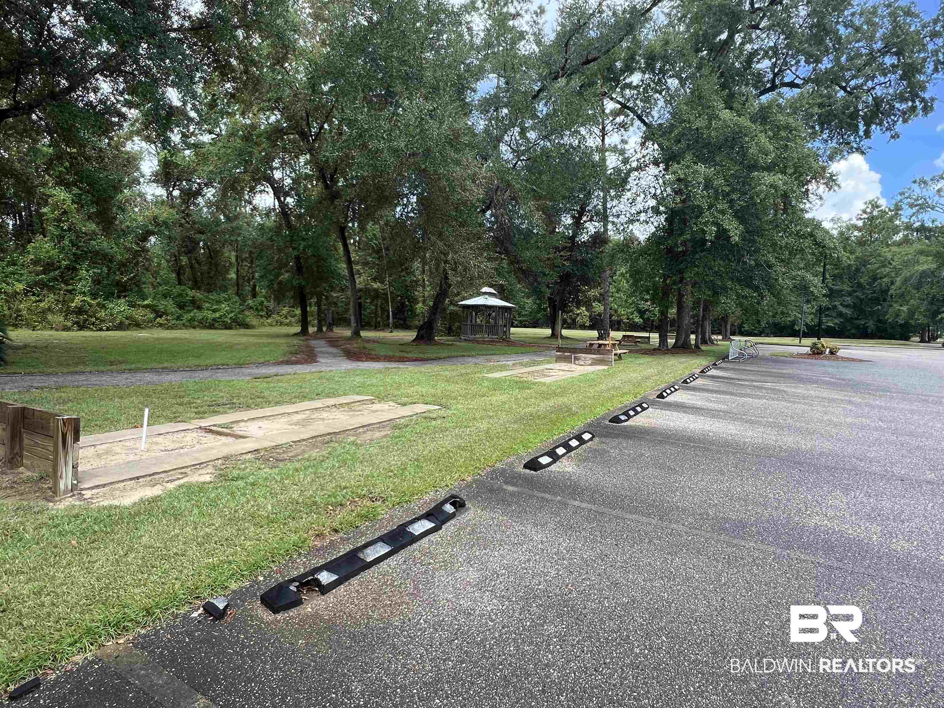 1653 Hudson Road Foley, AL 36535 - Photo 28 of 31 Horseshoes and gazebo