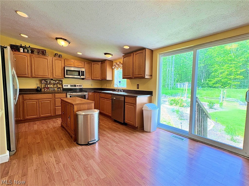 4233 County Line Road Lake Milton, OH 44429 - Photo 18 of 38