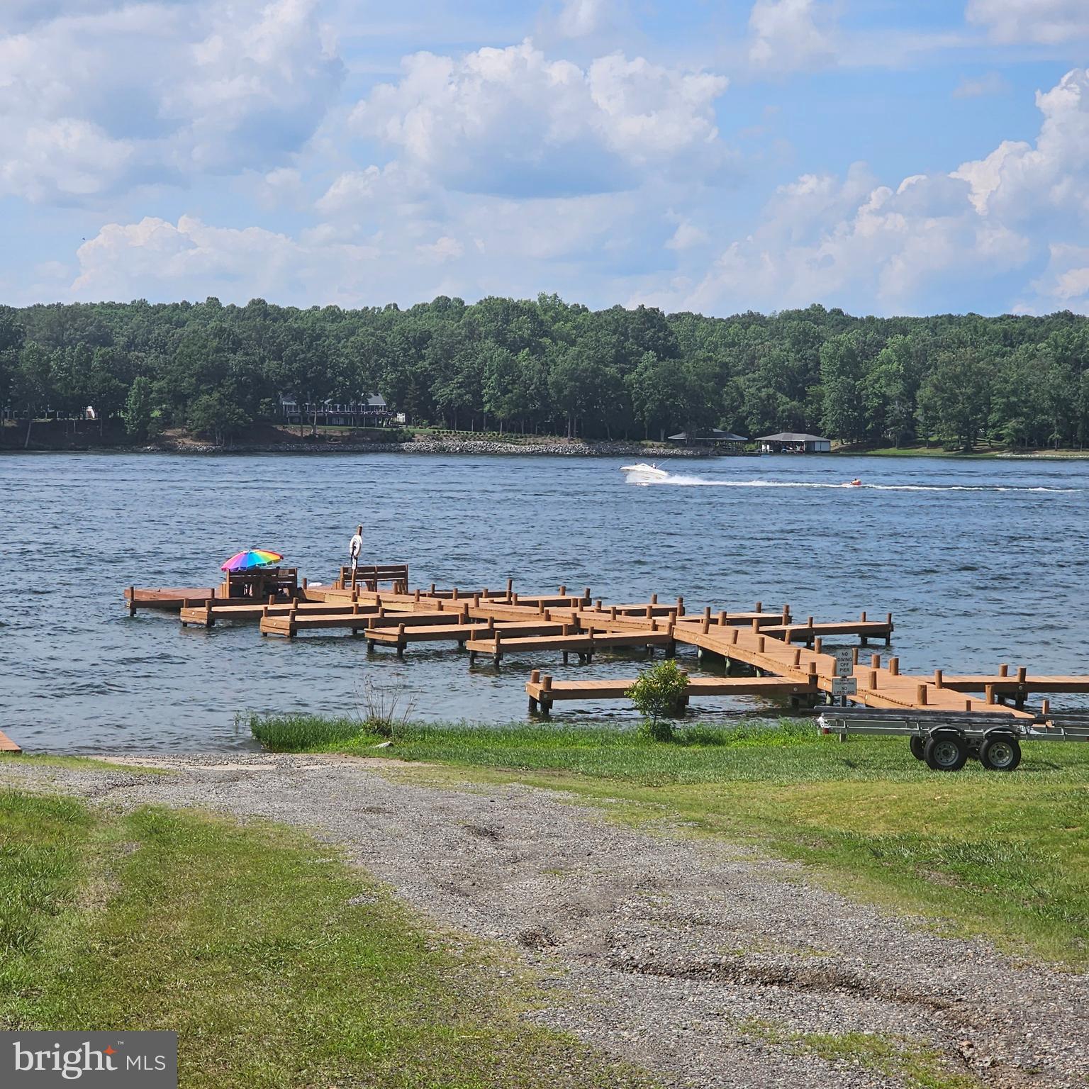 Anna Coves Mineral, VA 23117 - Photo 4 of 20 Common area boat ramp!