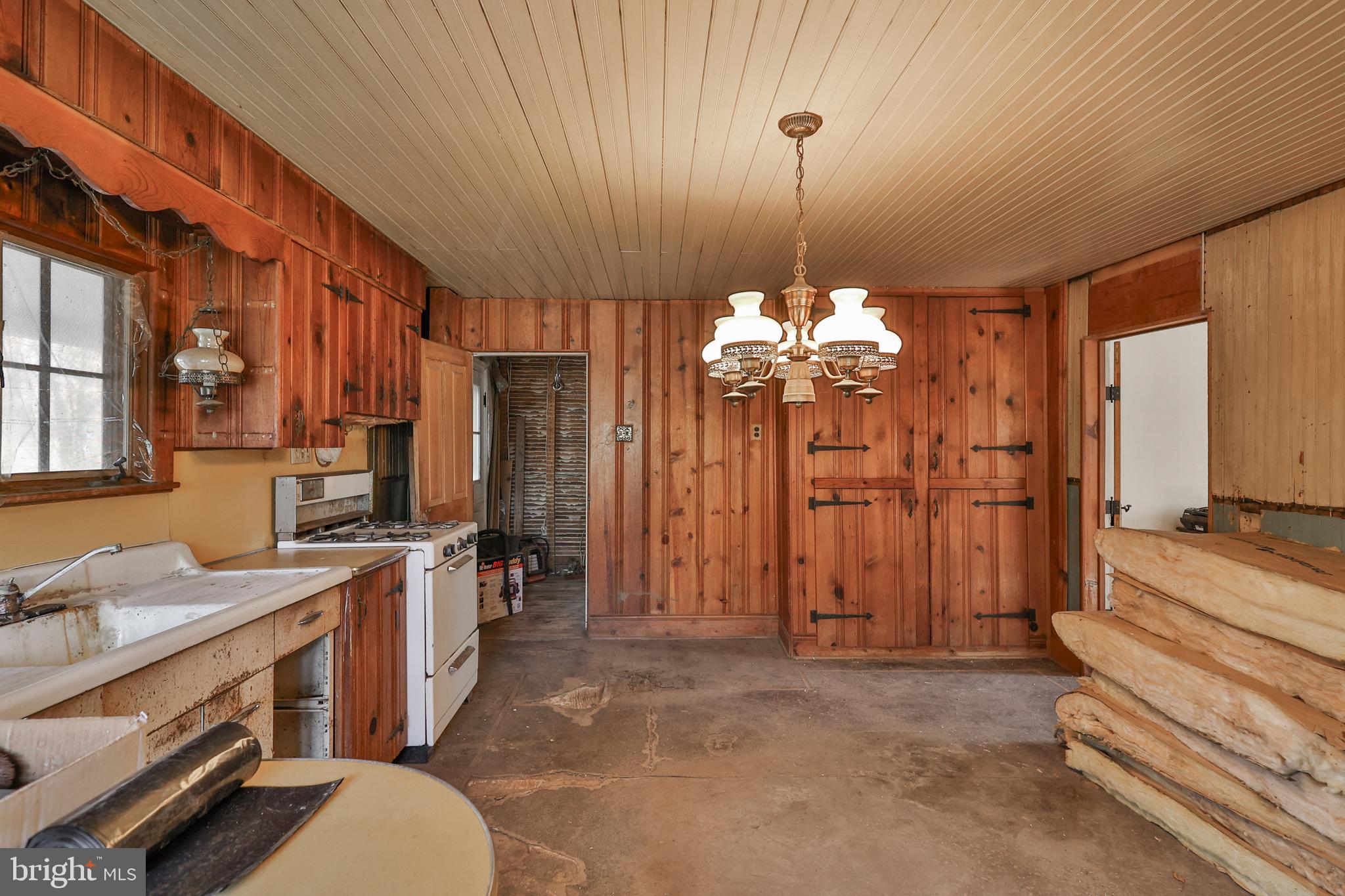 8659 Allemaengel Road Kempton, PA 19529 - Photo 25 of 71