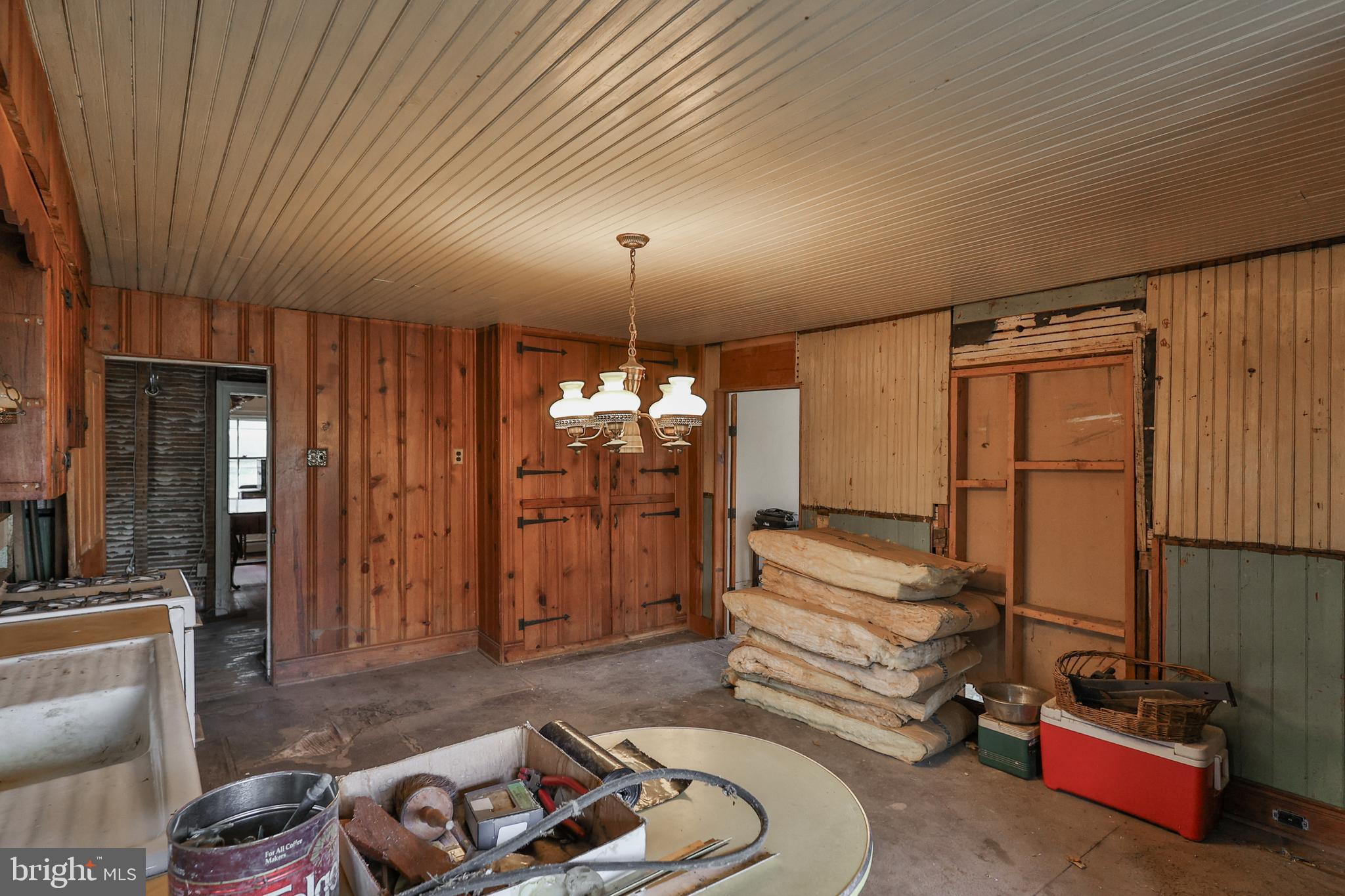 8659 Allemaengel Road Kempton, PA 19529 - Photo 26 of 71 a room with furniture a air conditioner vent and a window