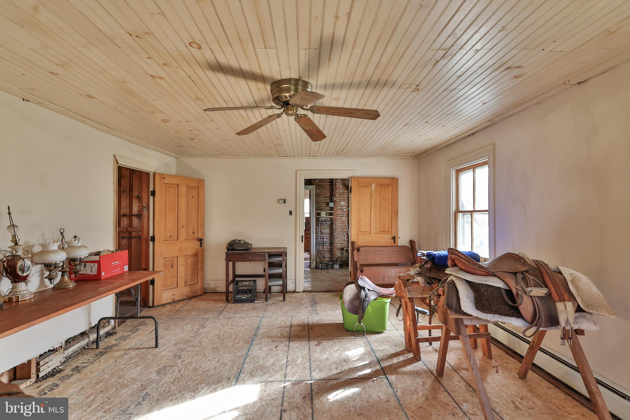 8659 Allemaengel Road Kempton, PA 19529 - Photo 32 of 71 a view of a livingroom with furniture and window