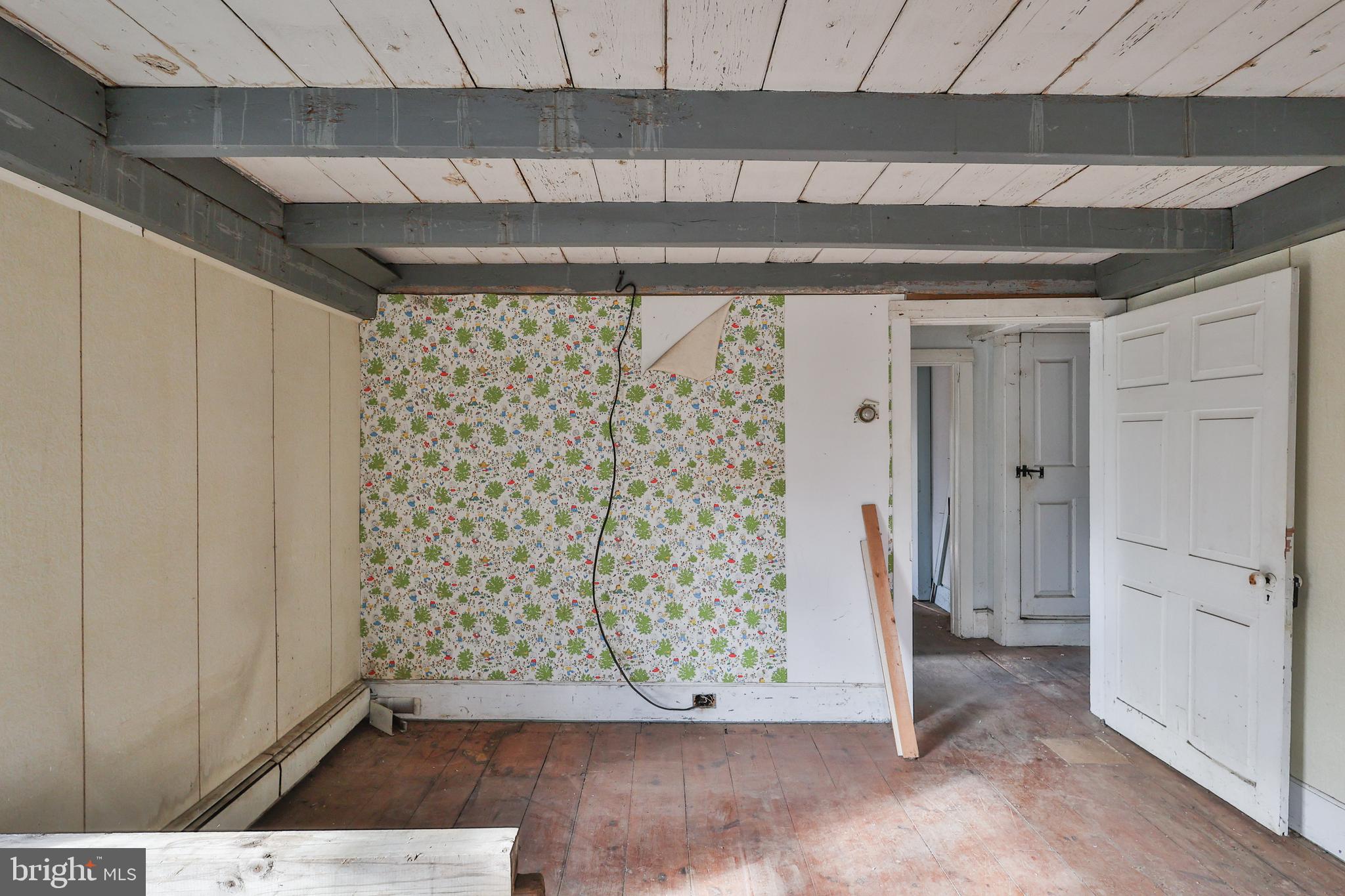 8659 Allemaengel Road Kempton, PA 19529 - Photo 39 of 71 a view of entryway with wooden floor