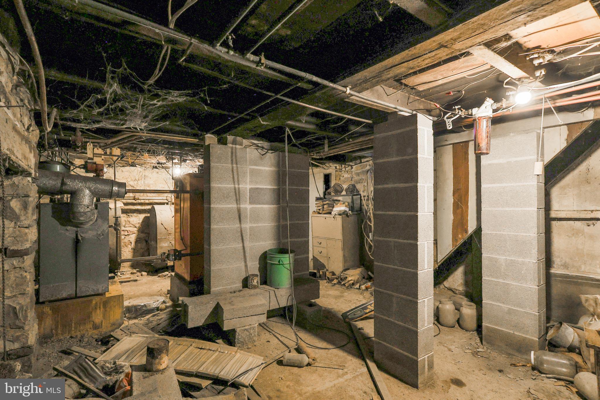 8659 Allemaengel Road Kempton, PA 19529 - Photo 63 of 71 a view of outdoor space