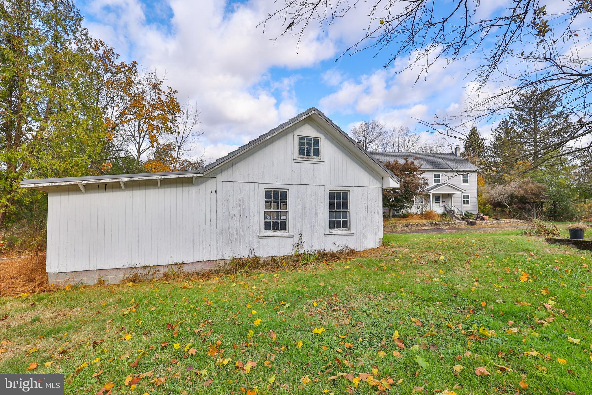 8659 Allemaengel Road Kempton, PA 19529 - Photo 71 of 71 a view of a backyard of the house