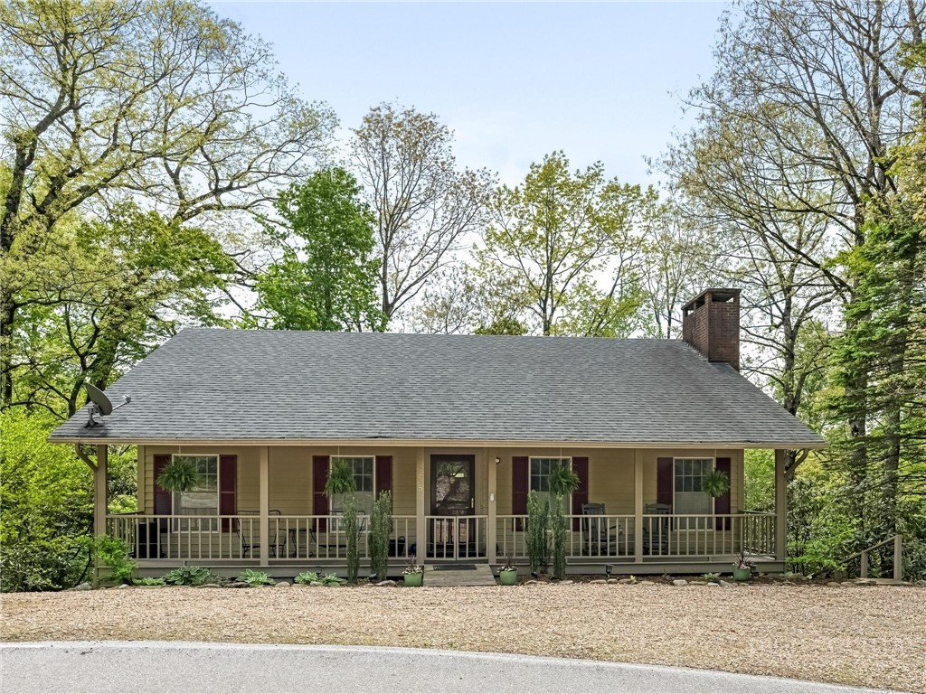 235 Valley View Road Blowing Rock, NC 28605 - Photo 2 of 32