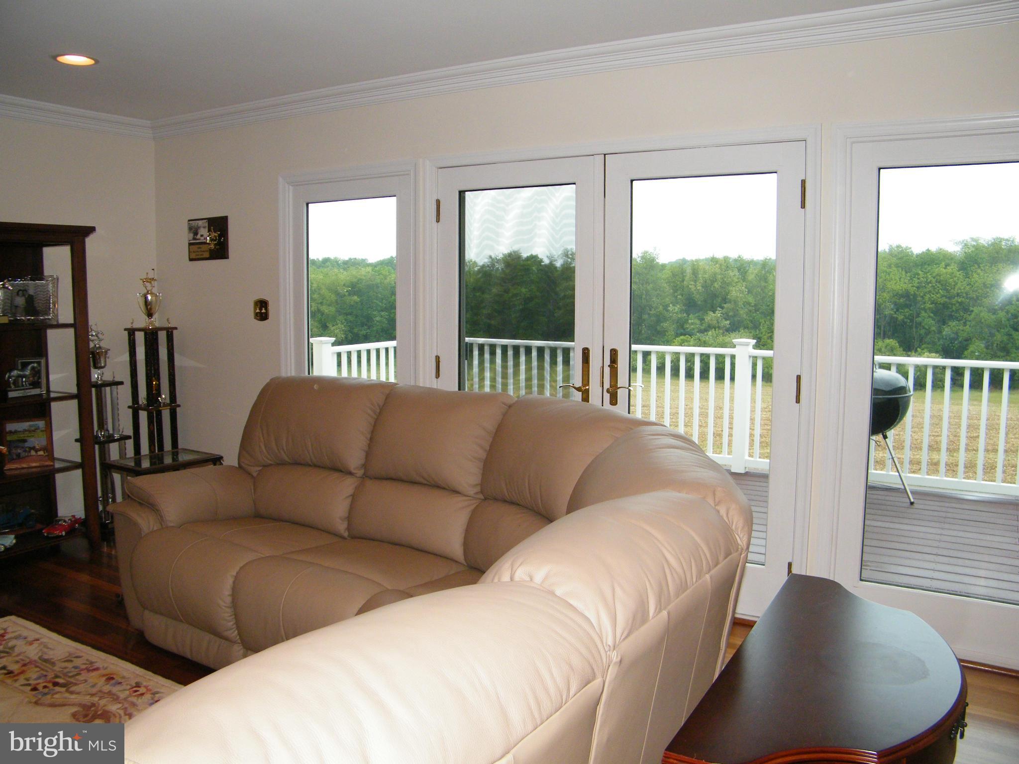 5700 Emory Road Upperco, MD 21155 - Photo 12 of 29 Living Room