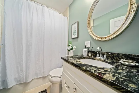 $929,000 | 324 Mt Auburn Street, Unit 2, Watertown, MA 02472