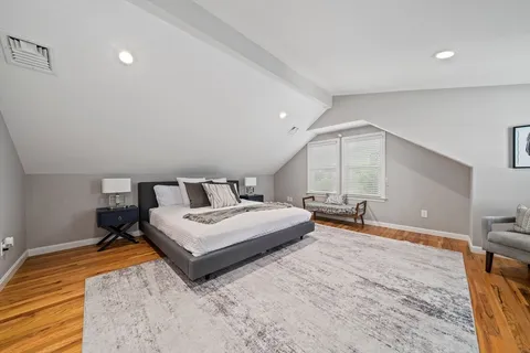 $929,000 | 324 Mt Auburn Street, Unit 2, Watertown, MA 02472