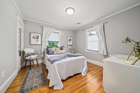 $929,000 | 324 Mt Auburn Street, Unit 2, Watertown, MA 02472