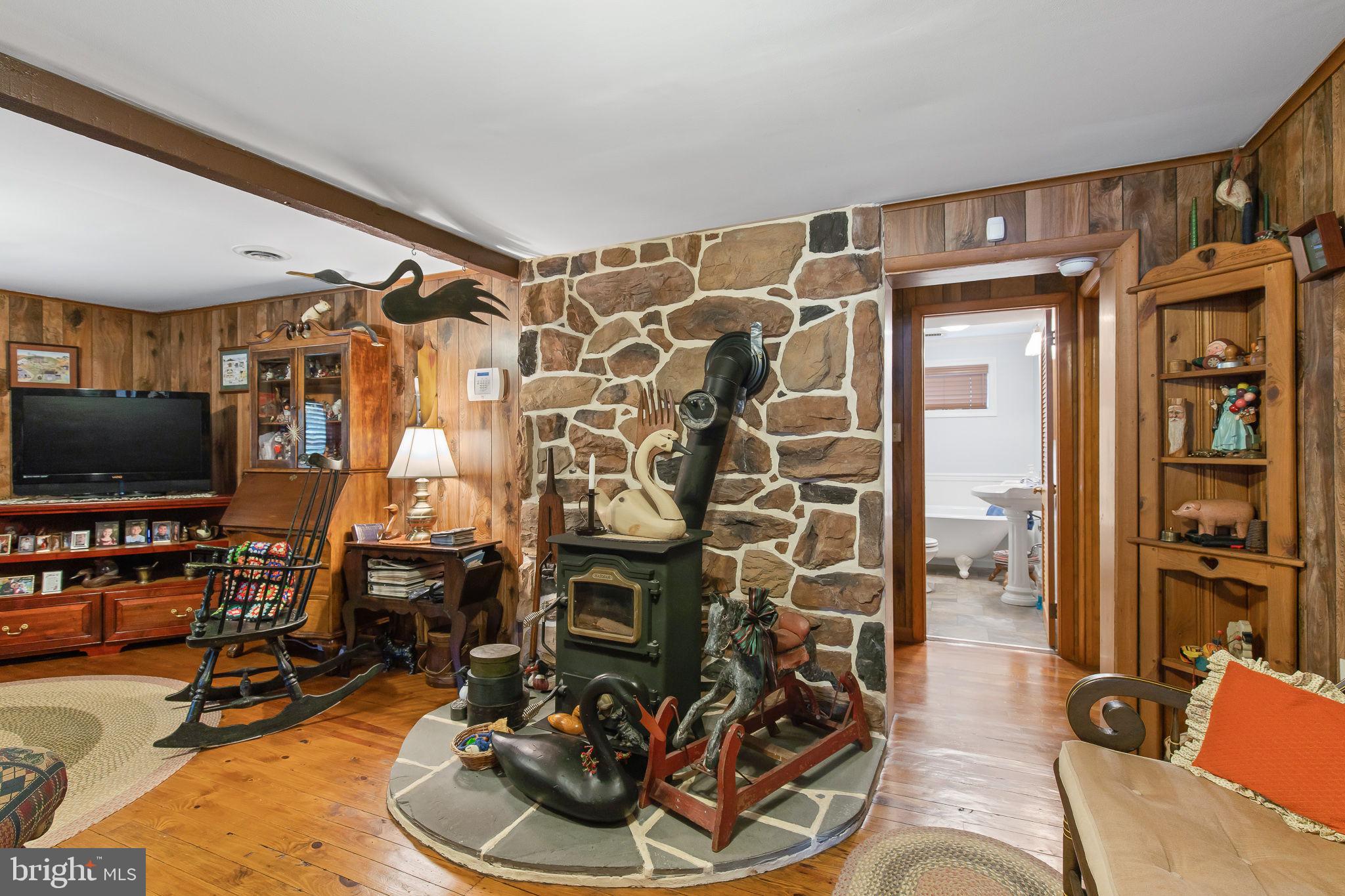 228 Brenneman Road Lancaster, PA 17603 - Photo 26 of 47 Gallery Image 26