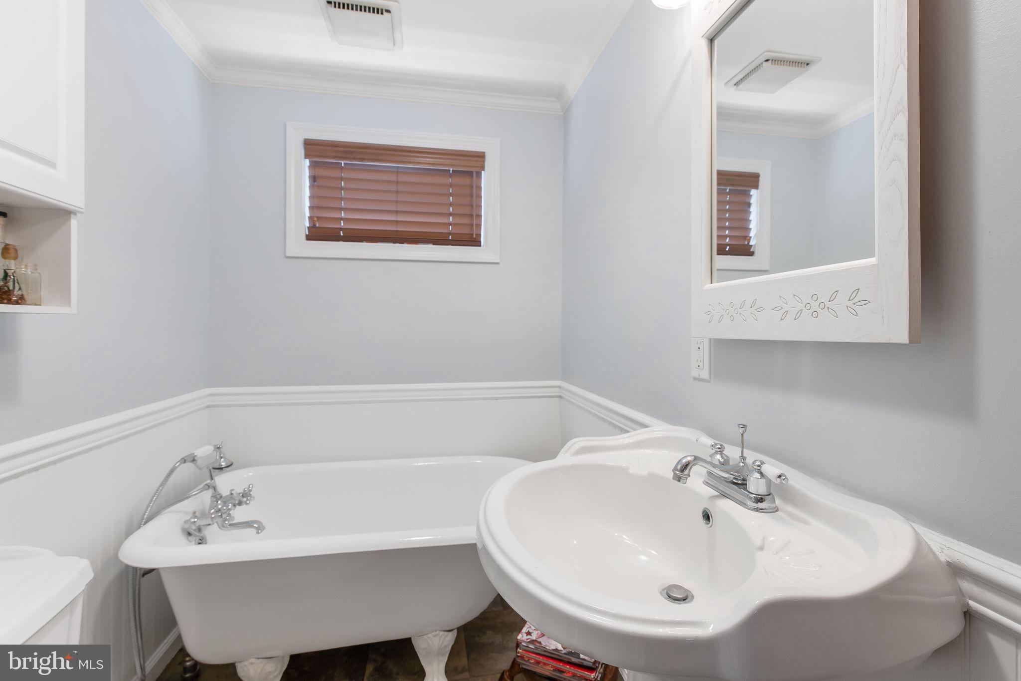 228 Brenneman Road Lancaster, PA 17603 - Photo 31 of 47 Gallery Image 31
