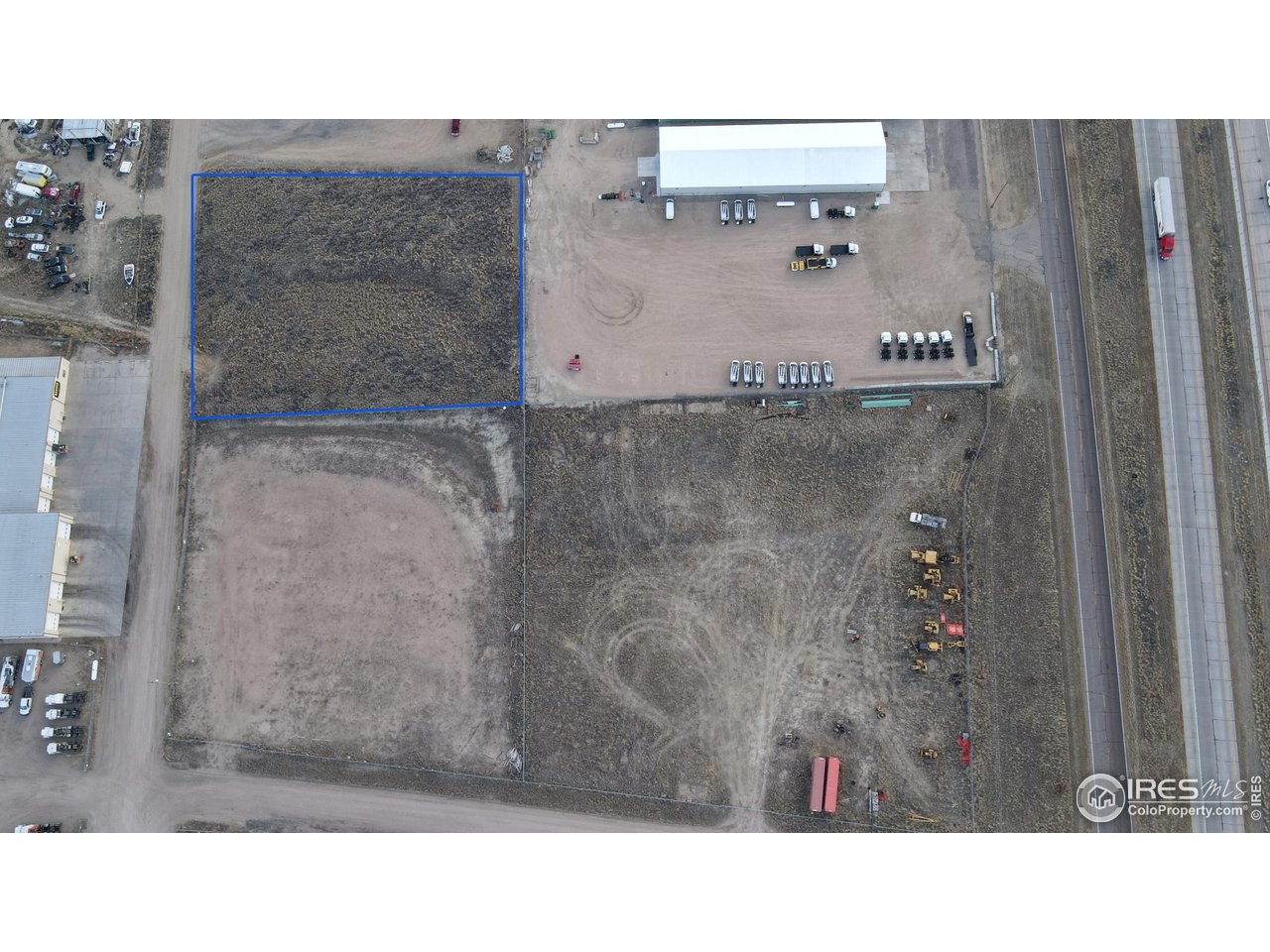 Energy Road Fort Morgan, CO 80701 - Photo 3 of 6 a black and white photo of a bathroom