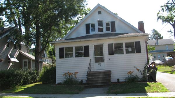27 Ellsworth Avenue Springfield, MA 01118 - Photo 1 of 3
