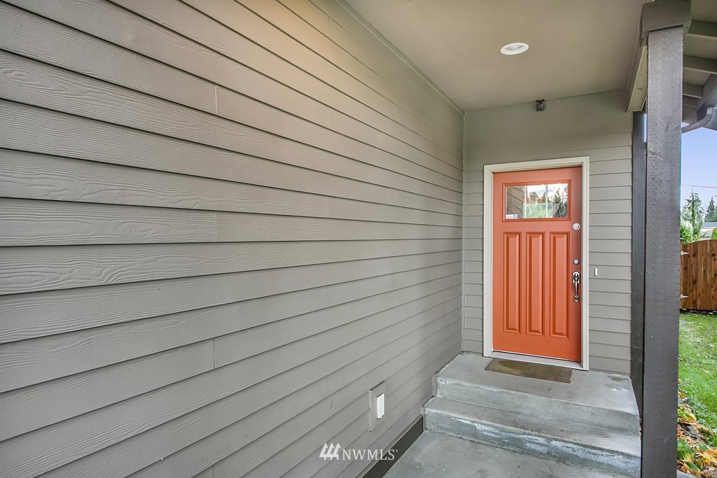 133 164th Place Southeast Bothell, WA 98012 - Photo 2 of 20