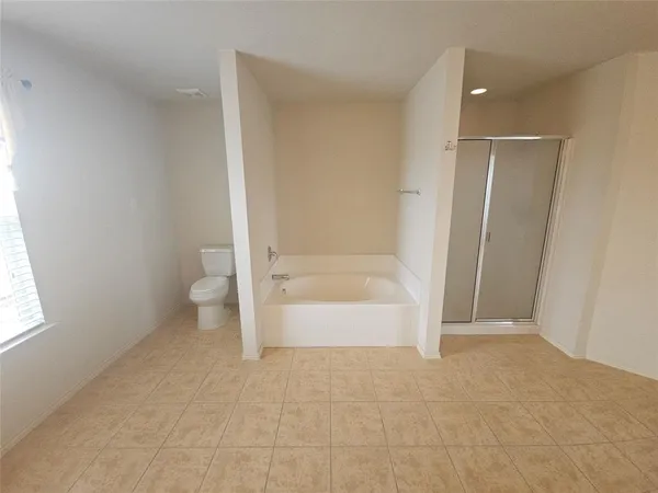 $2,450 | 3925 Hanna Rose Lane, Fort Worth, TX 76244