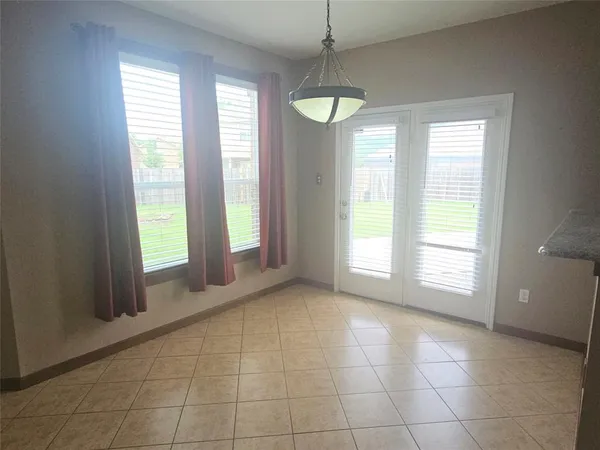 $2,450 | 3925 Hanna Rose Lane, Fort Worth, TX 76244