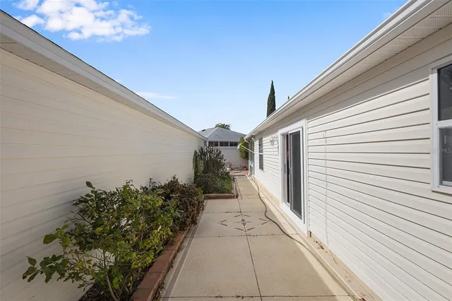 $319,500 | 1154 Elizabeth Court, The Villages, FL 32162