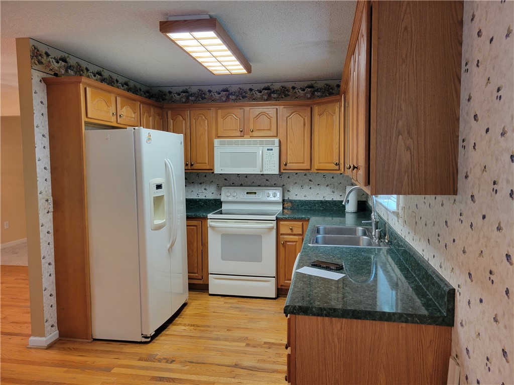 2000 Ridgeview Lane Seneca, SC 29678 - Photo 10 of 30