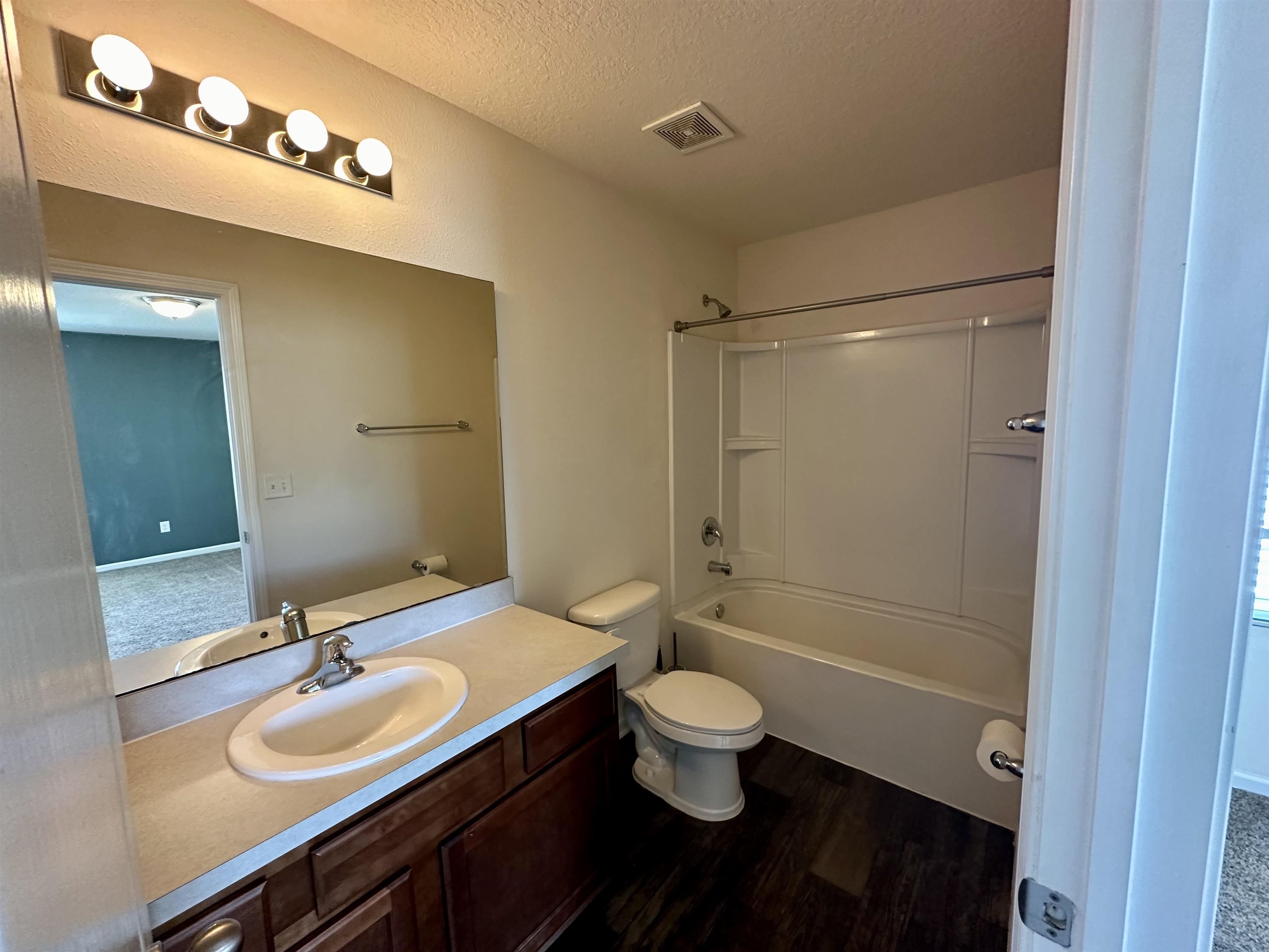 55 Buckley Court St. Augustine, FL 32086 - Photo 15 of 22 a bathroom with a sink and a mirror