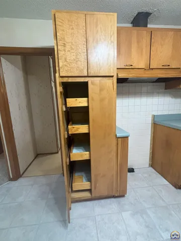 $220,000 | 817 Wilson Street, Burlington, KS 66839