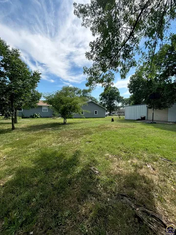 $220,000 | 817 Wilson Street, Burlington, KS 66839