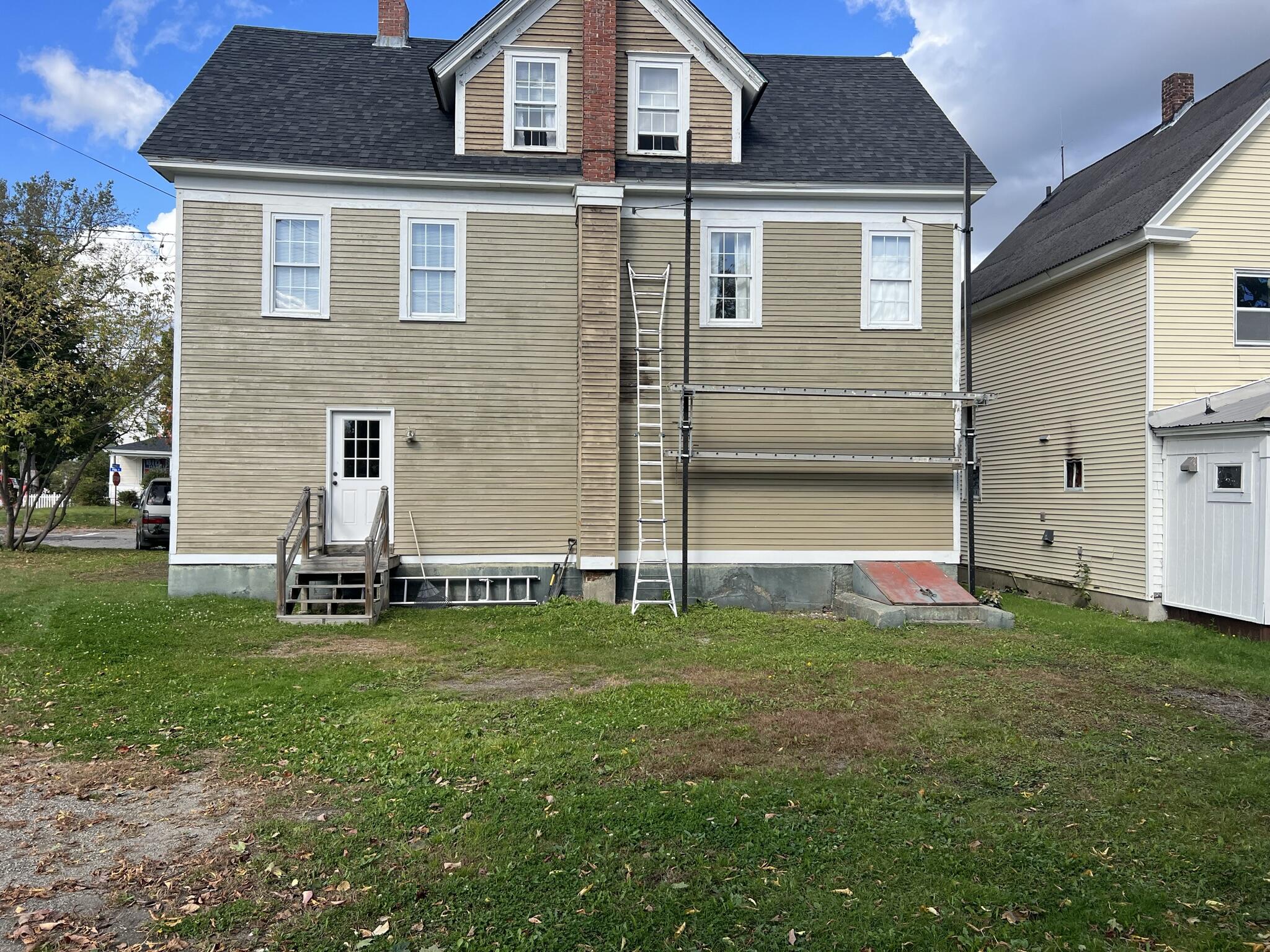 88 Pine Street Millinocket, ME 04462 - Photo 4 of 33 55B08A41-9AC9-444B-8281-FFE60B7AA5BC