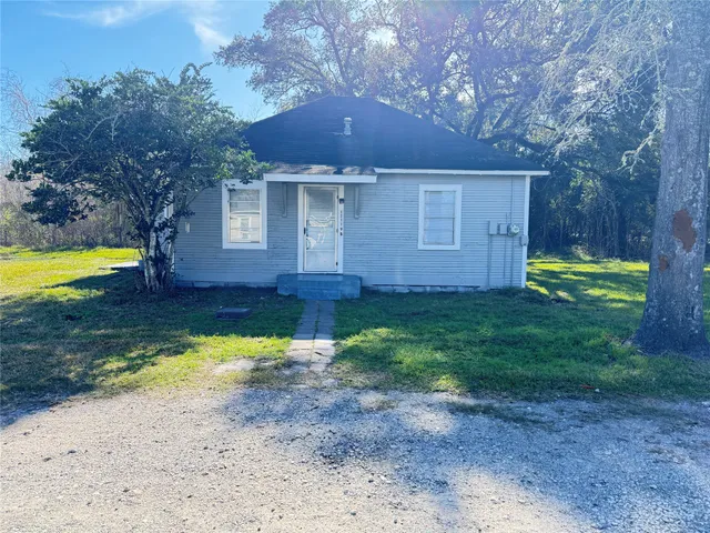 $1,100 | 17119 Highway 35, Unit B, Pearland, TX 77581