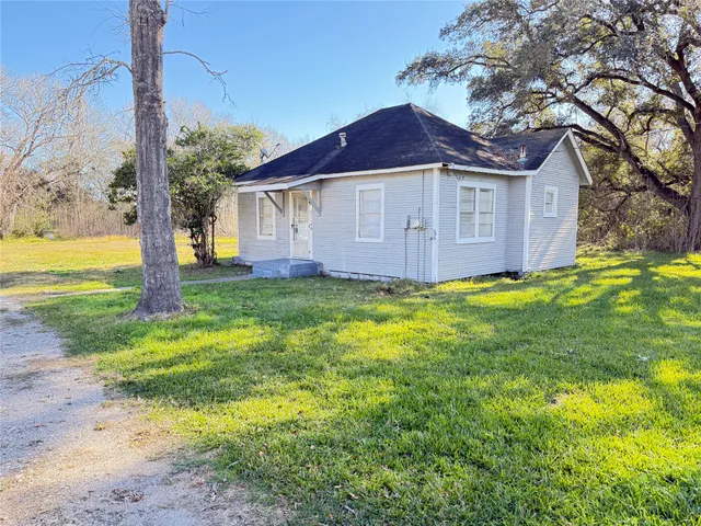 $1,100 | 17119 Highway 35, Unit B, Pearland, TX 77581