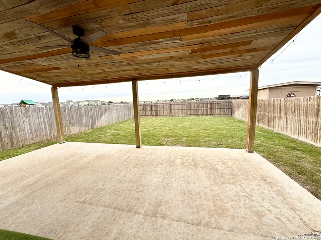 $1,900 | 2083 Wind Chime Way, New Braunfels, TX 78130