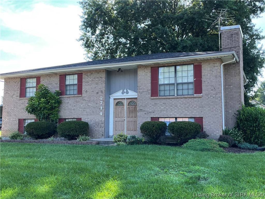 2714 Hampton Court, Jeffersonville, IN 47130 Compass