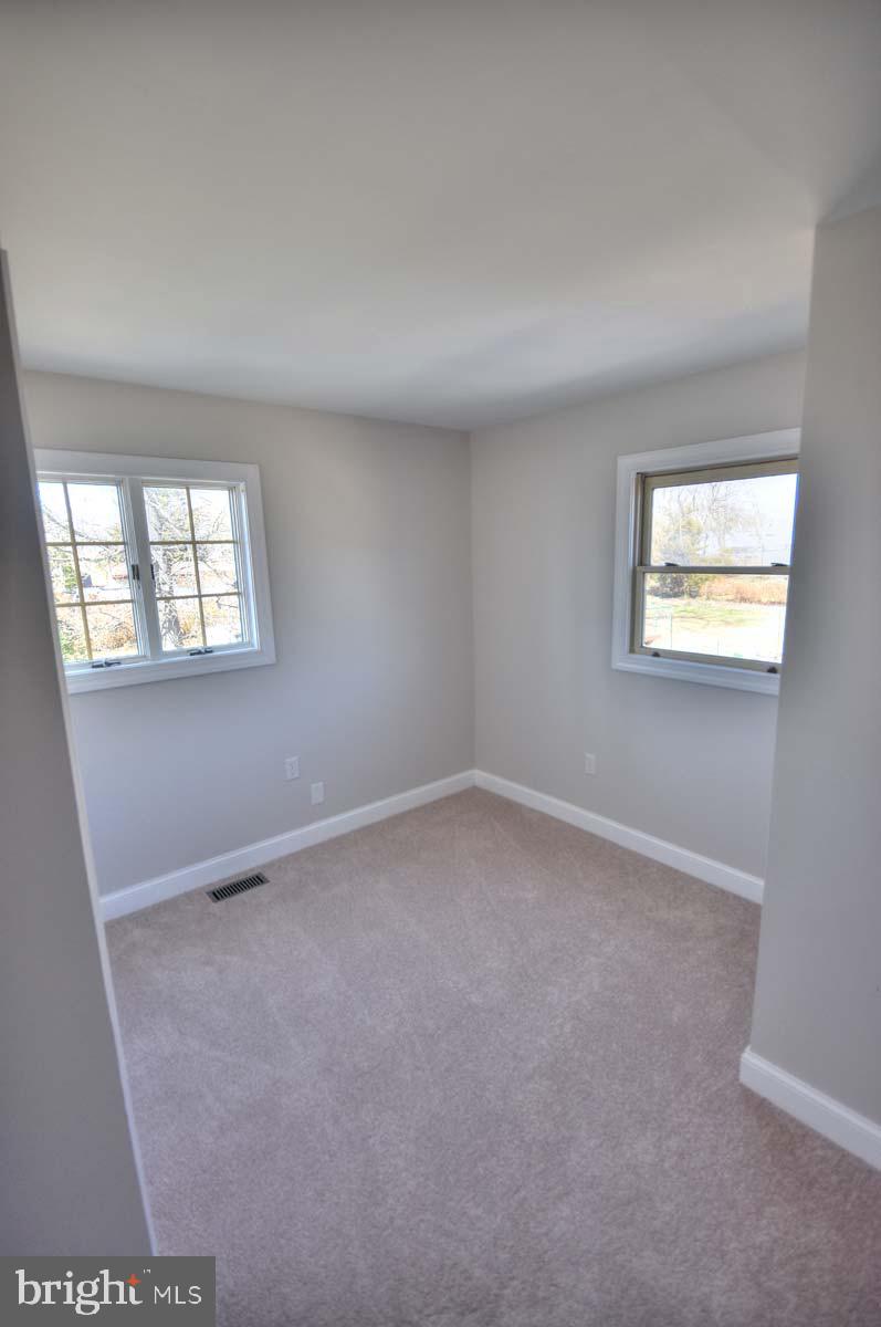 654 Helena Avenue Mantua, NJ 08051 - Photo 17 of 42 Bright and airy room with dual windows.