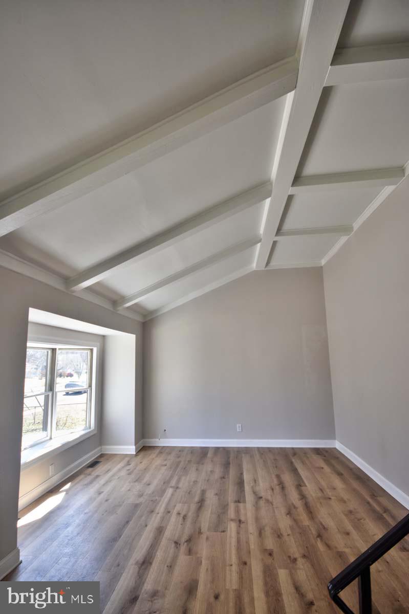 654 Helena Avenue Mantua, NJ 08051 - Photo 5 of 42 Spacious room with vaulted ceiling charm.