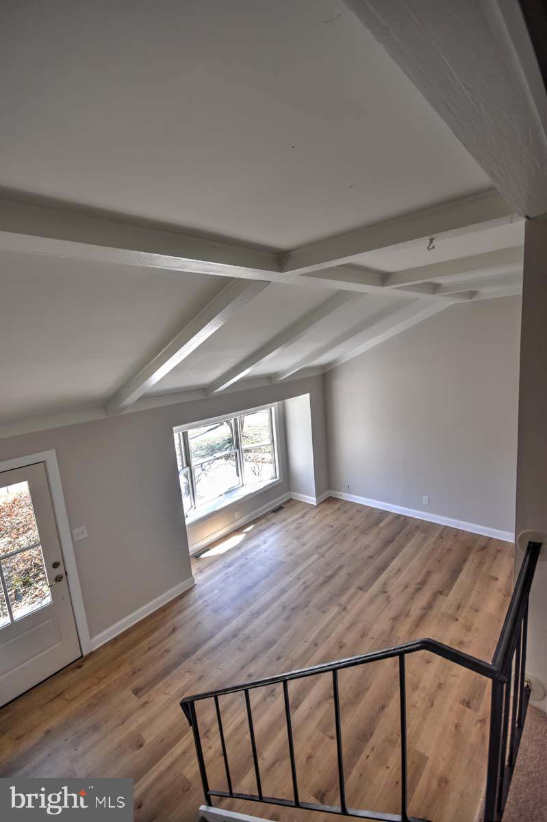 654 Helena Avenue Mantua, NJ 08051 - Photo 7 of 42 Spacious room with vaulted ceilings and light.