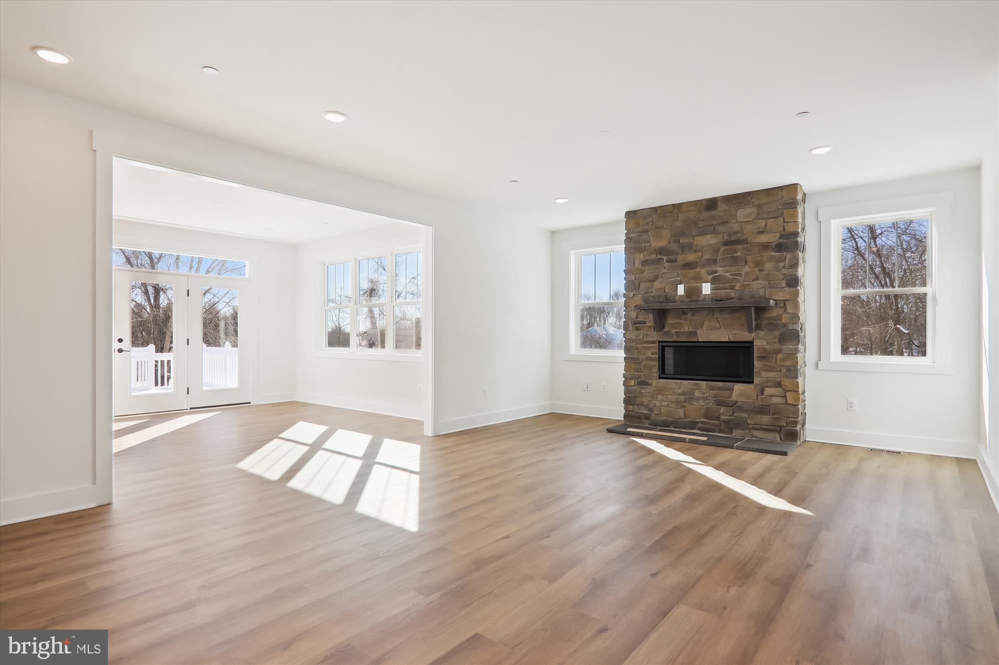 14116 Seneca Road Gaithersburg, MD 20878 - Photo 21 of 59 Family Room