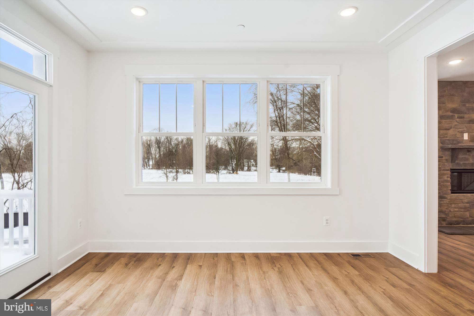 14116 Seneca Road Gaithersburg, MD 20878 - Photo 27 of 59 Sun Room