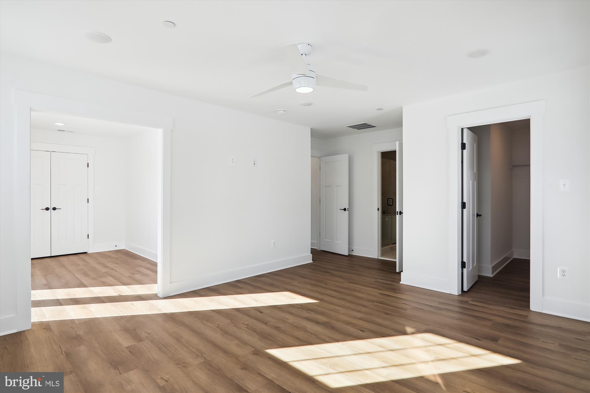 14116 Seneca Road Gaithersburg, MD 20878 - Photo 34 of 59 Primary Bedroom