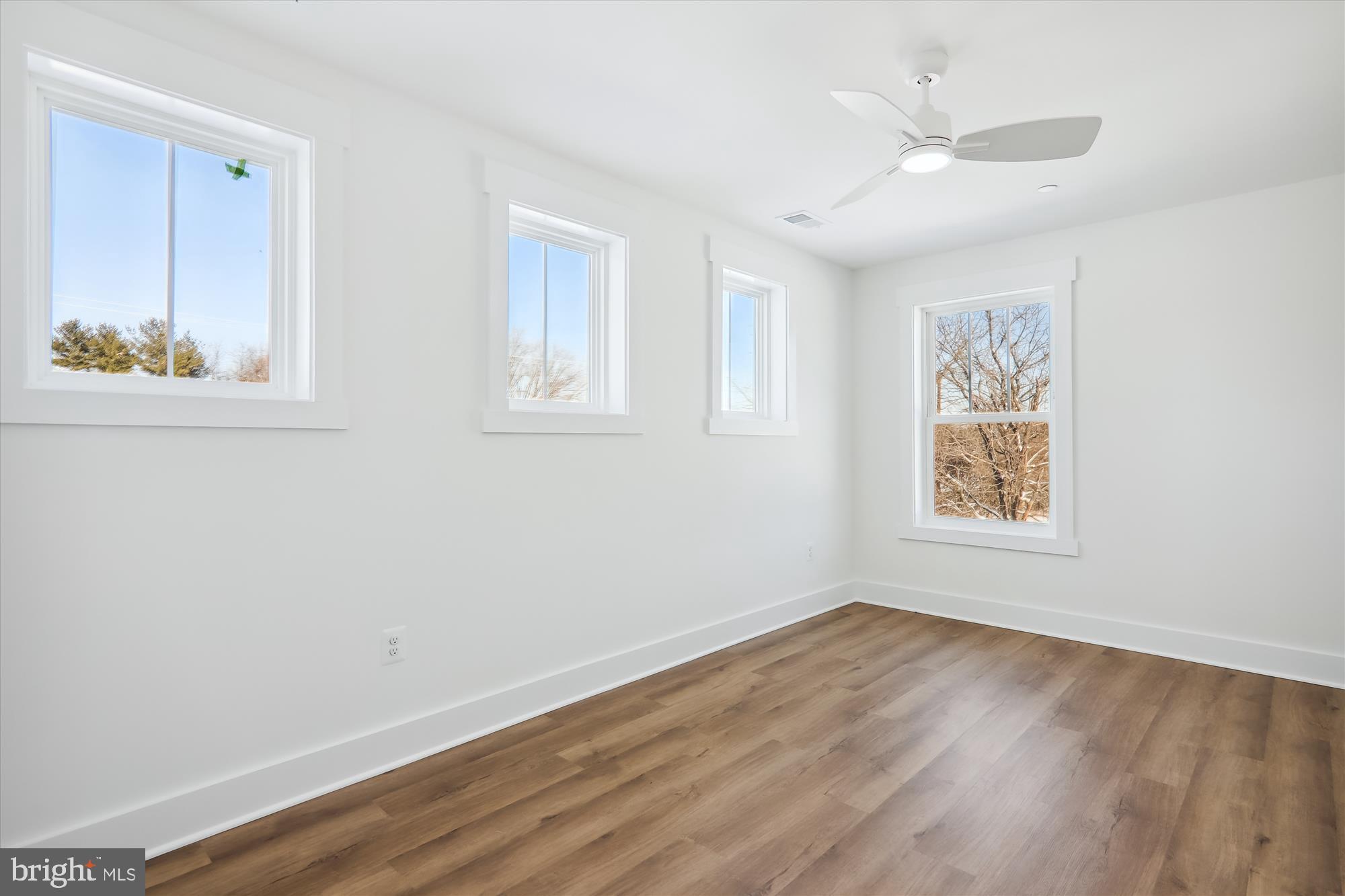 14116 Seneca Road Gaithersburg, MD 20878 - Photo 42 of 59 Bedroom