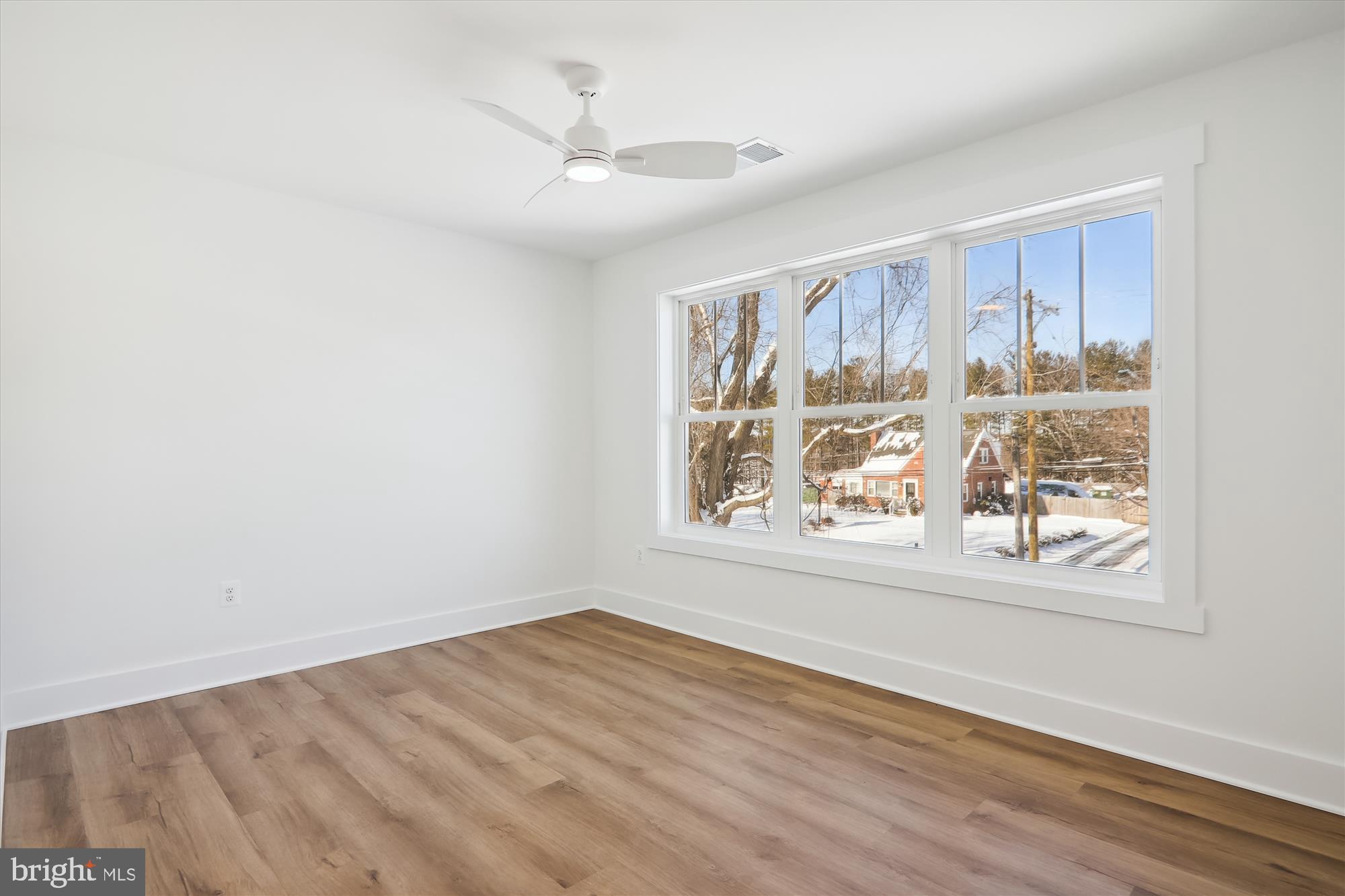 14116 Seneca Road Gaithersburg, MD 20878 - Photo 44 of 59 Bedroom