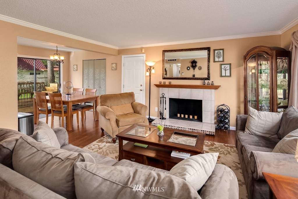 14620 Southeast 140th Street Renton, WA 98059 - Photo 3 of 19