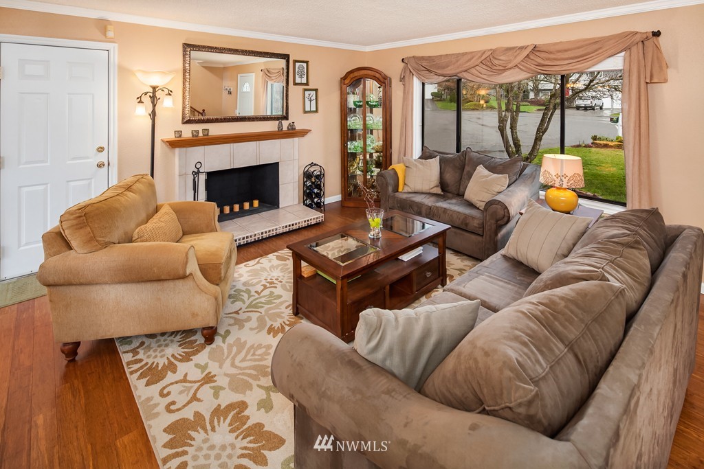 14620 Southeast 140th Street Renton, WA 98059 - Photo 4 of 19