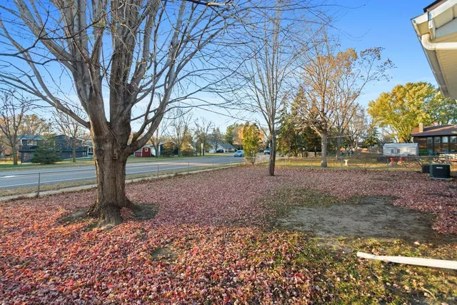 $264,900 | 1076 Sibley Street South, Shakopee, MN 55379