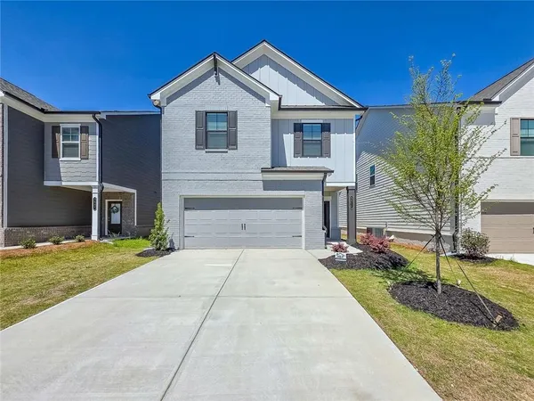 $2,600 | 3517 Iron Hearth Bend, Snellville, GA 30039