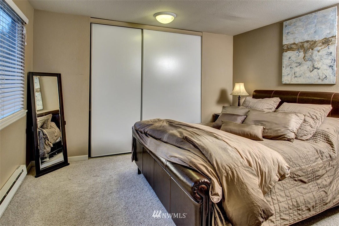 10830 Northeast 148th Lane Bothell, WA 98011 - Photo 12 of 18